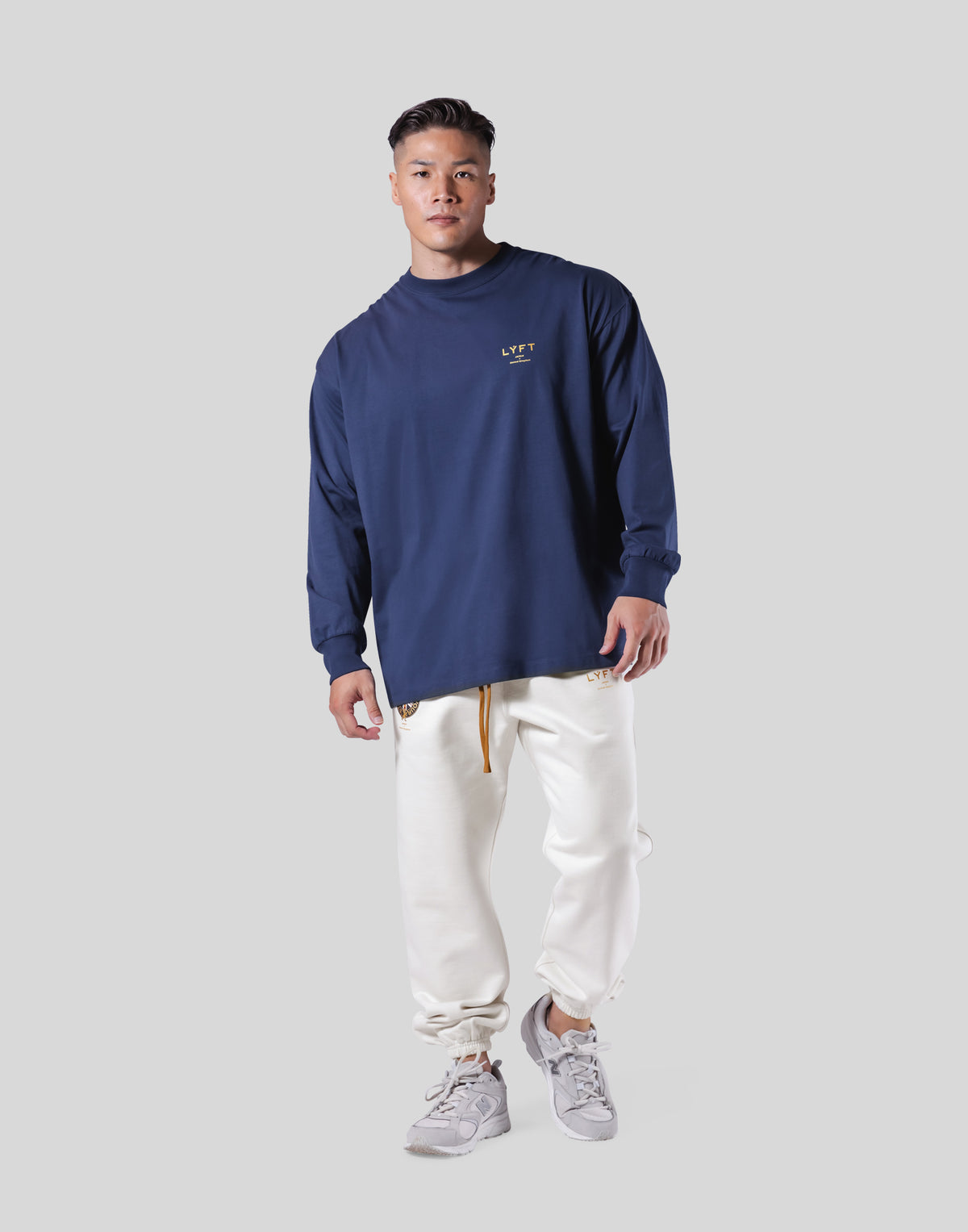 Back Emblem Long T-Shirt - Navy