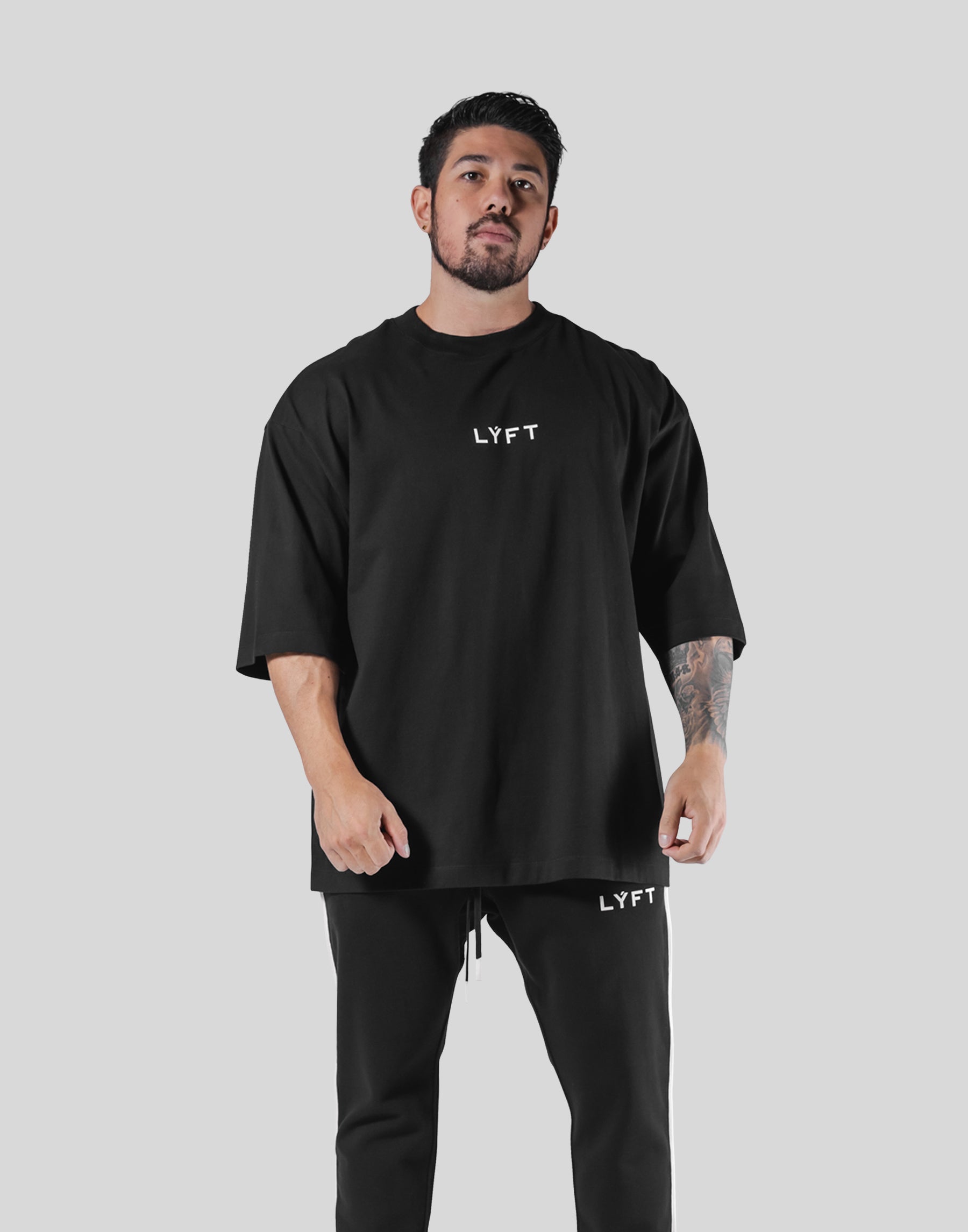 18 Logo Extra Big T-Shirt - Black