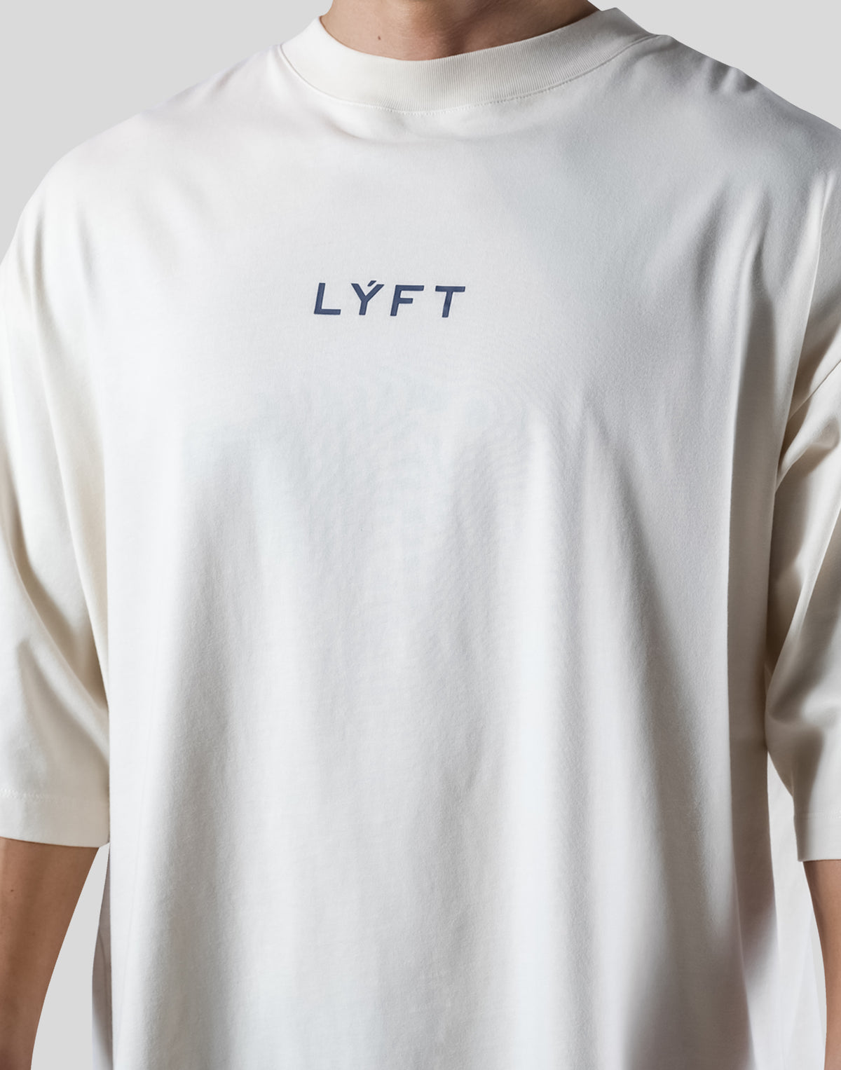 18 Logo Extra Big T-Shirt - Ivory