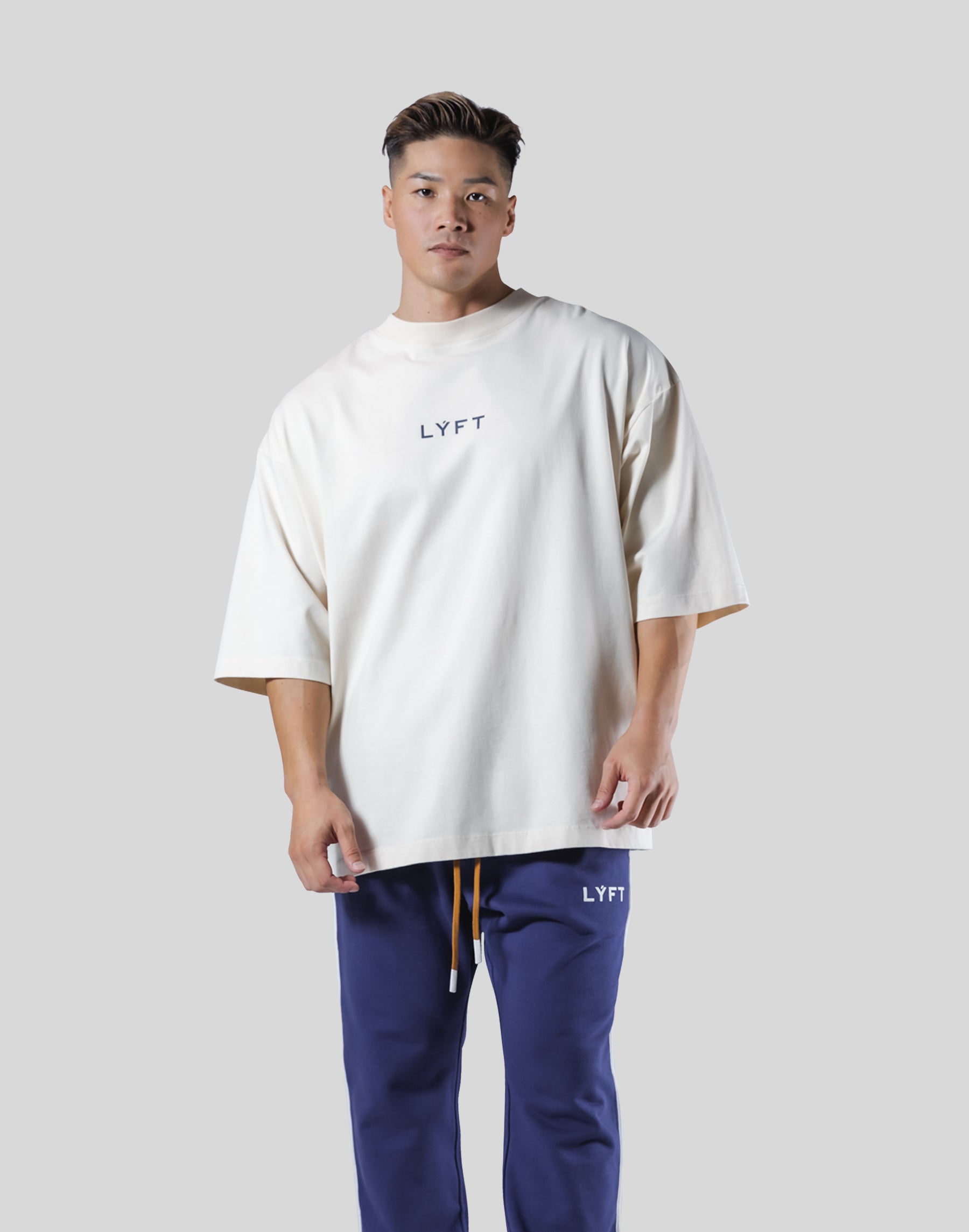 18 Logo Extra Big T-Shirt - Ivory – LÝFT