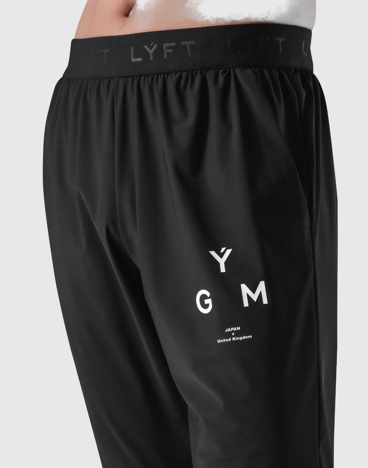 GÝM Stretch Tapered Pants - Black