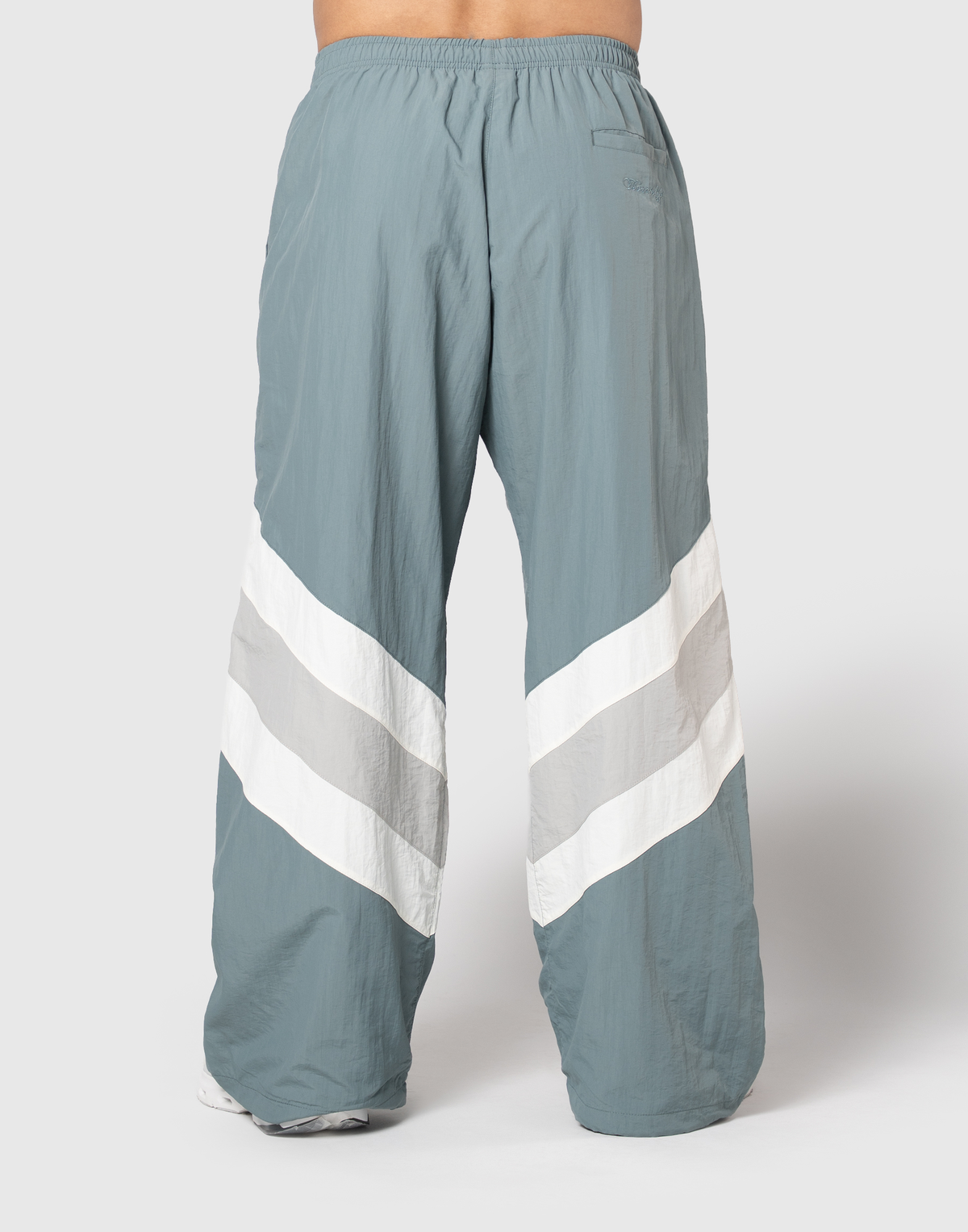 V-Form Wide Track Pants V.2 - Green