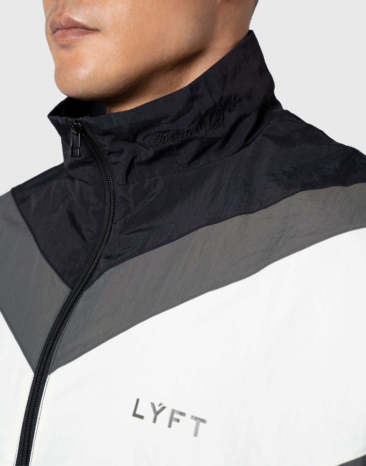 V-Form Track Jacket V.2 - Black