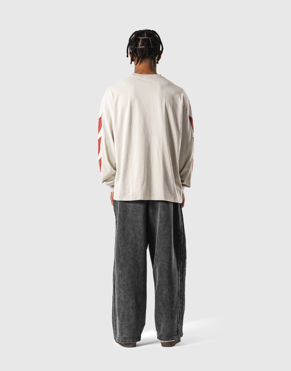 Fire Ý Graphic Long Sleeve T-Shirt - Ivory