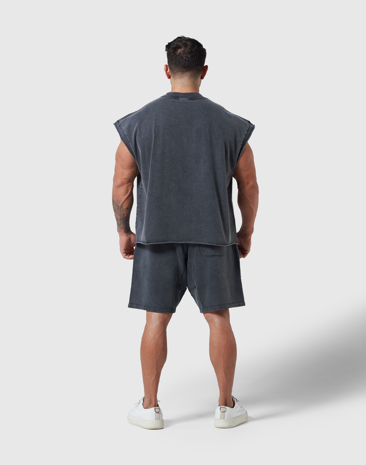 LÝFT Cut-Off Vintage Box Tanktop - Black