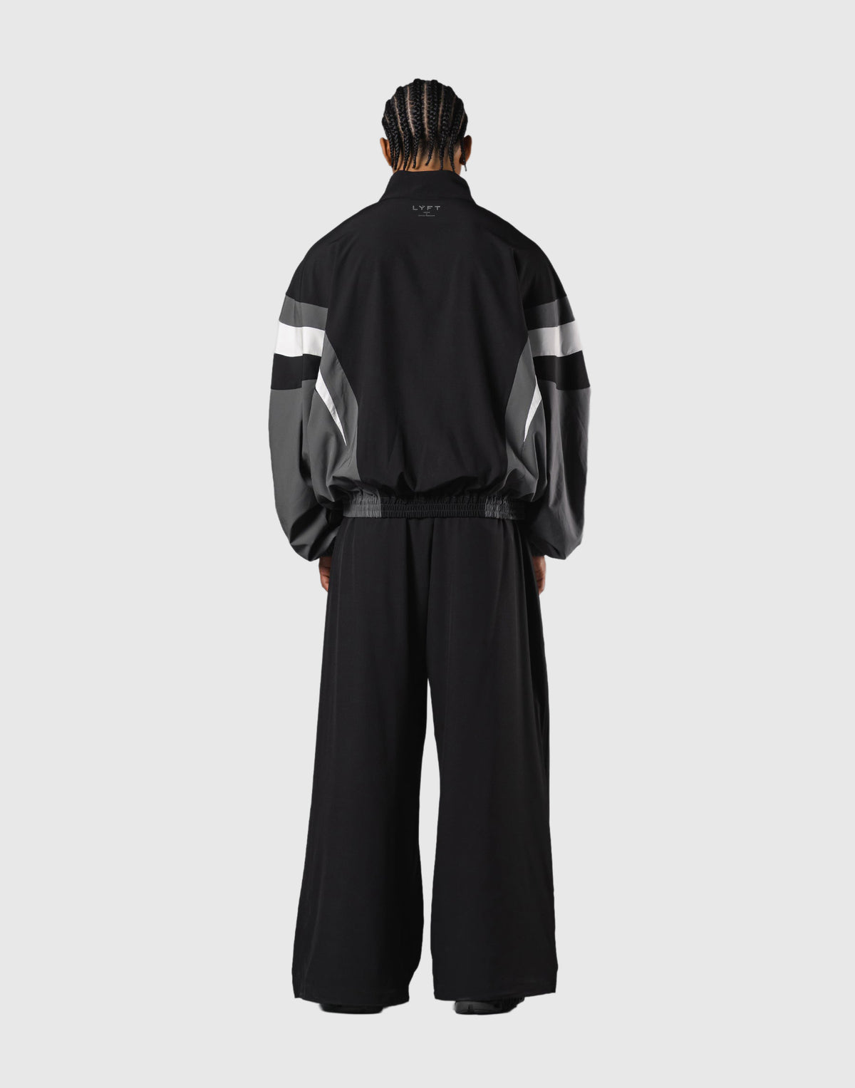 2Line Oversize Track Jacket V.2 - Black