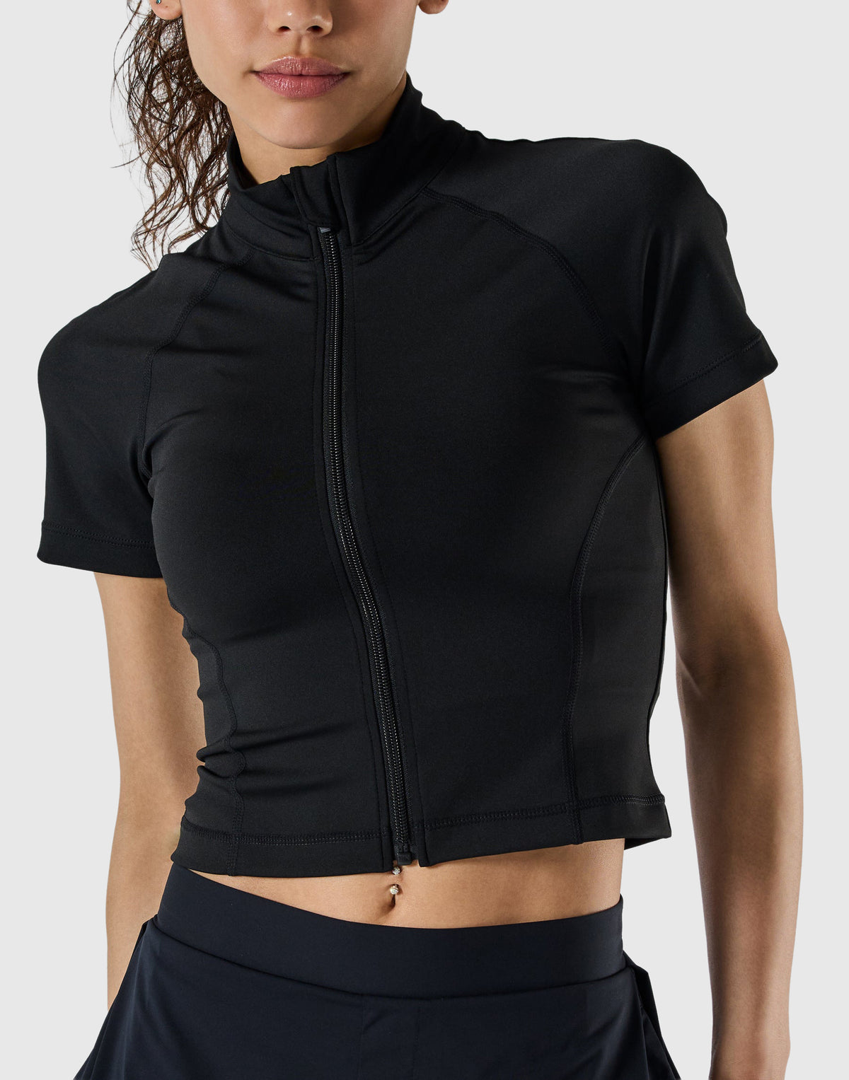 Cropped Slim Fit Short Sleeve Jacket - Black