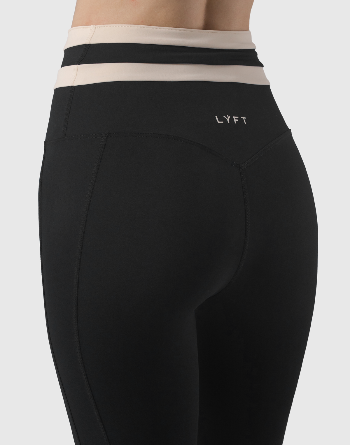 Waist Border Pattern Leggings - Black