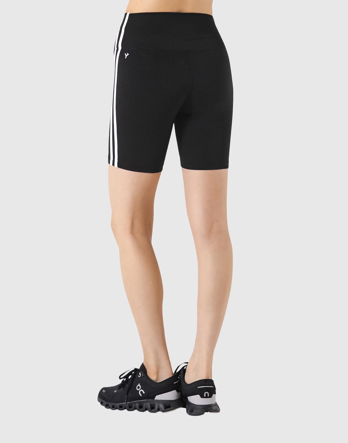 2Line Short Leggings V.2 - Black