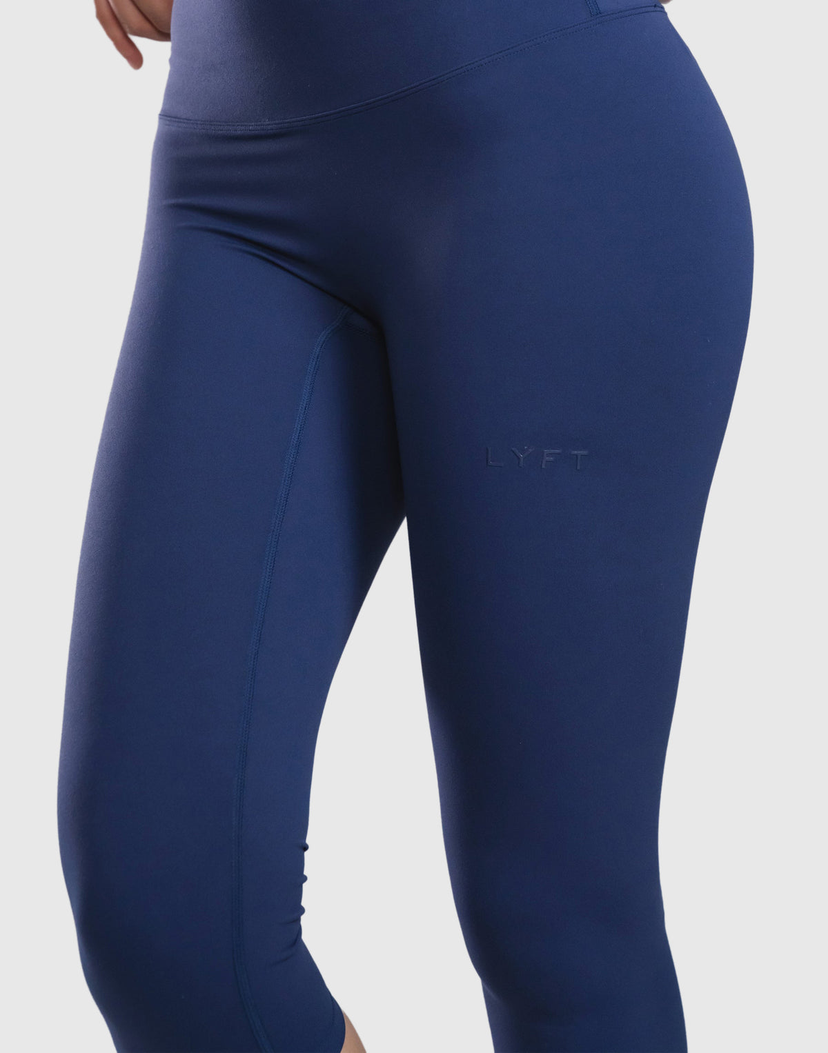 LÝFT Logo Capri Leggings - Navy