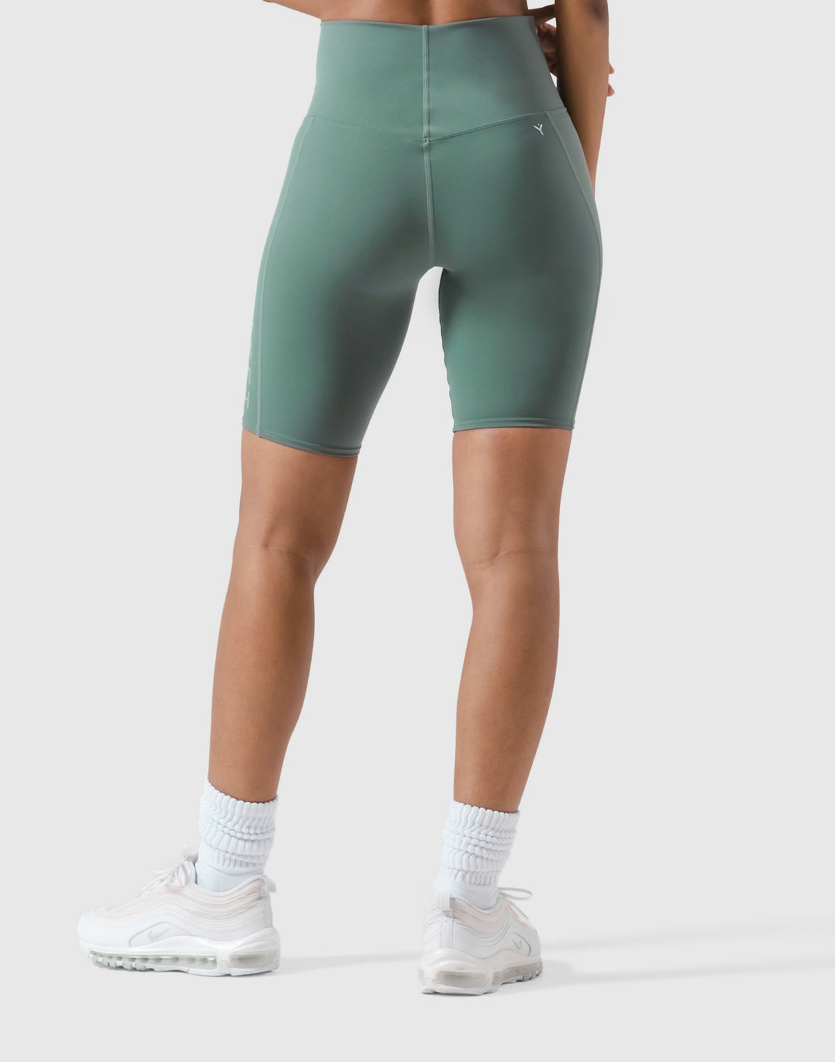 LÝFT Standard Biker Shorts - Olive