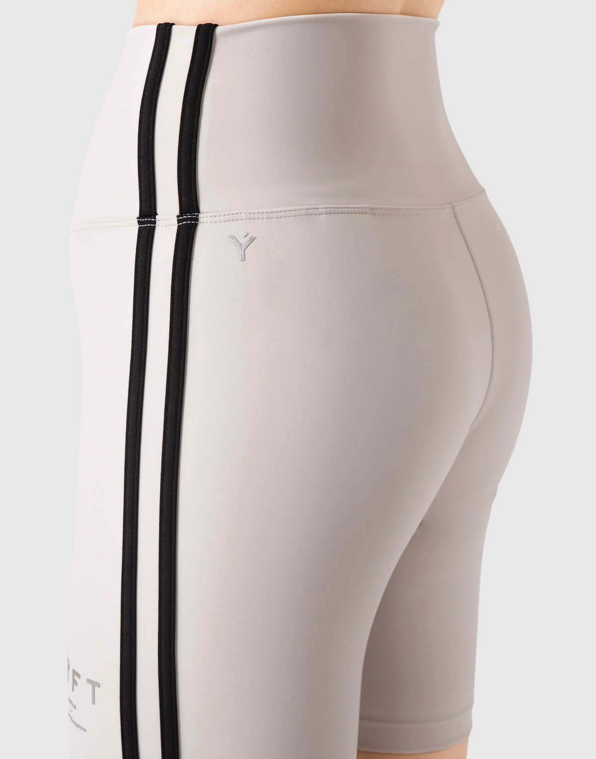 2Line Short Leggings V.2 - Ivory