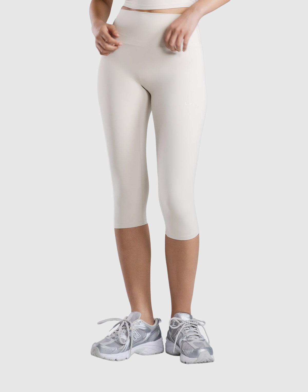 LÝFT Logo Capri Leggings - Ivory