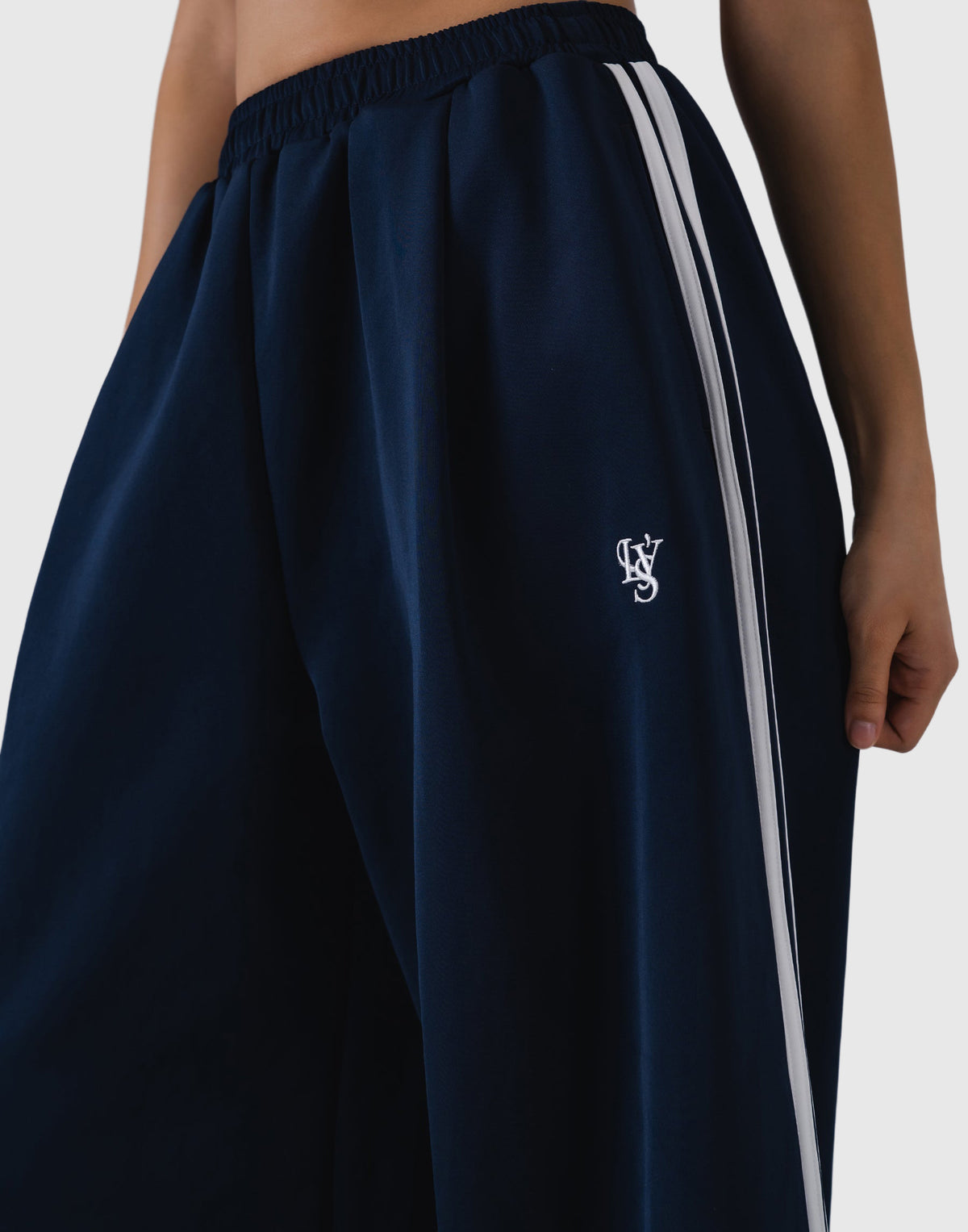 Two Line Slit Wide Pants - Navy