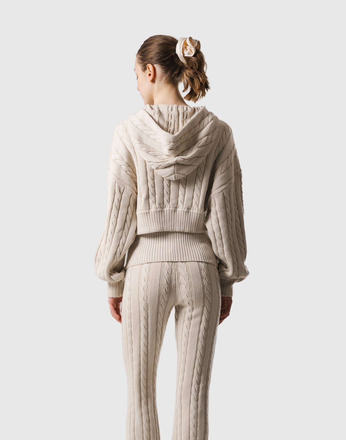 Cropped Cable Knit Hoodie - Ivory
