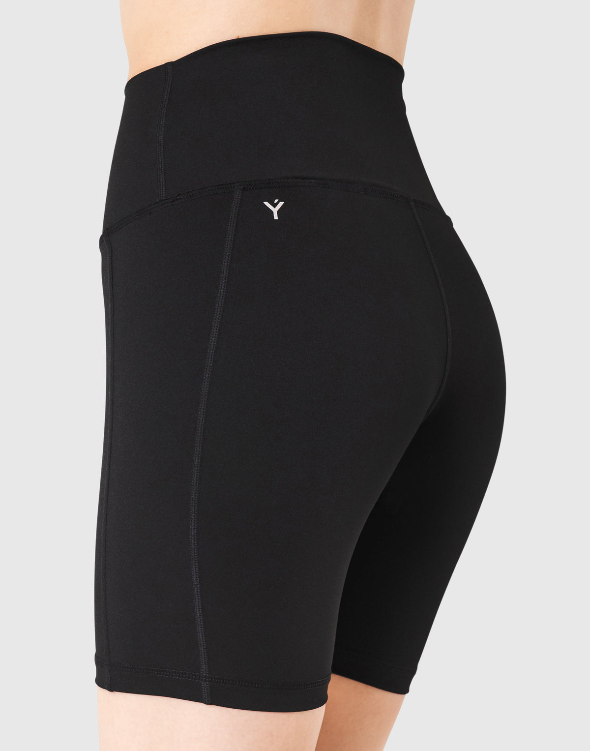 LÝFT Standard Short Leggings V.2 - Black