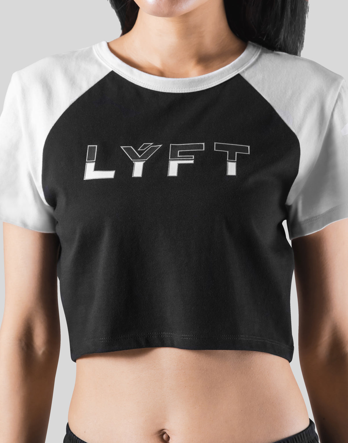 Cropped Raglan T-Shirt - Black