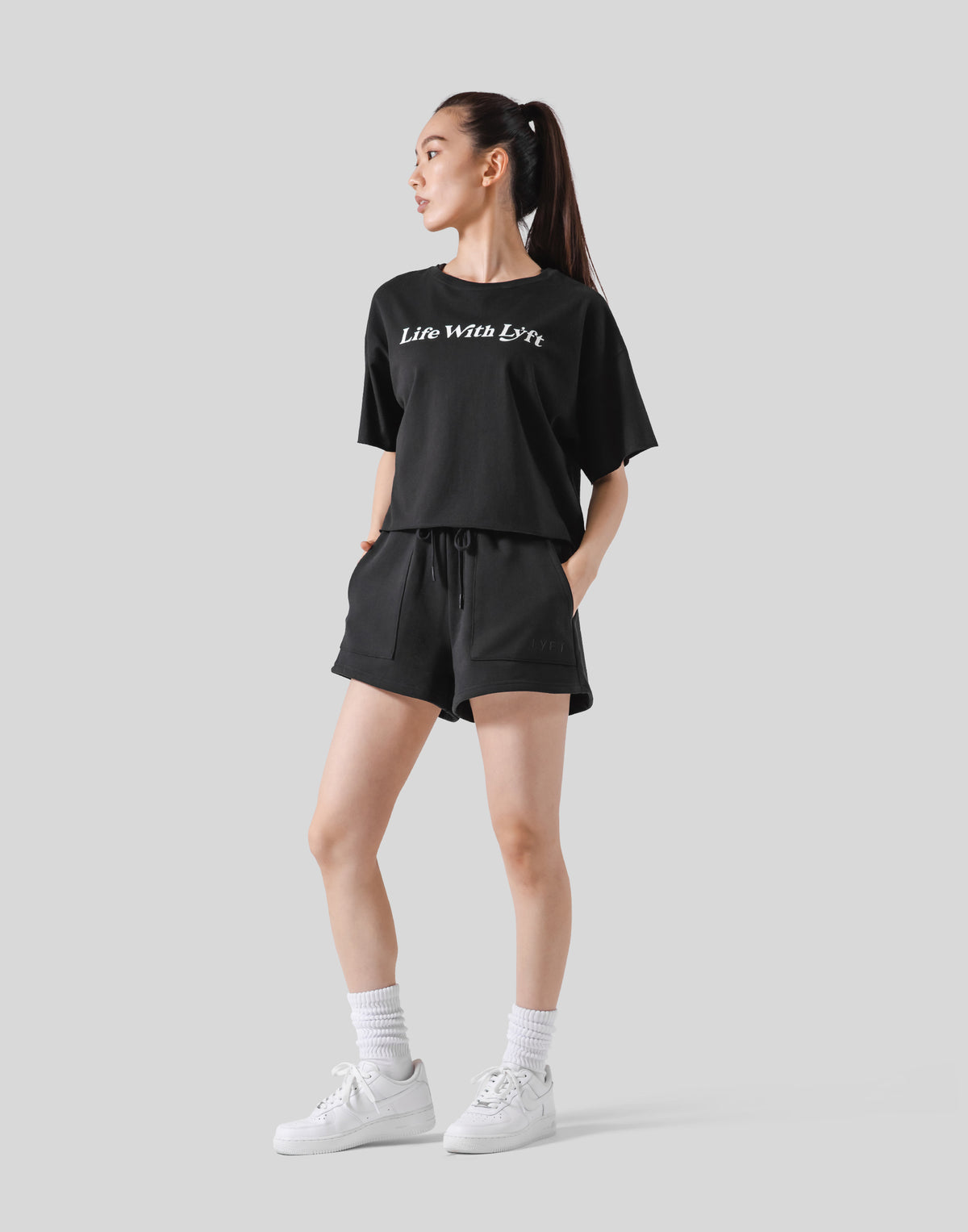 Wide Cropped T-Shirt - Black