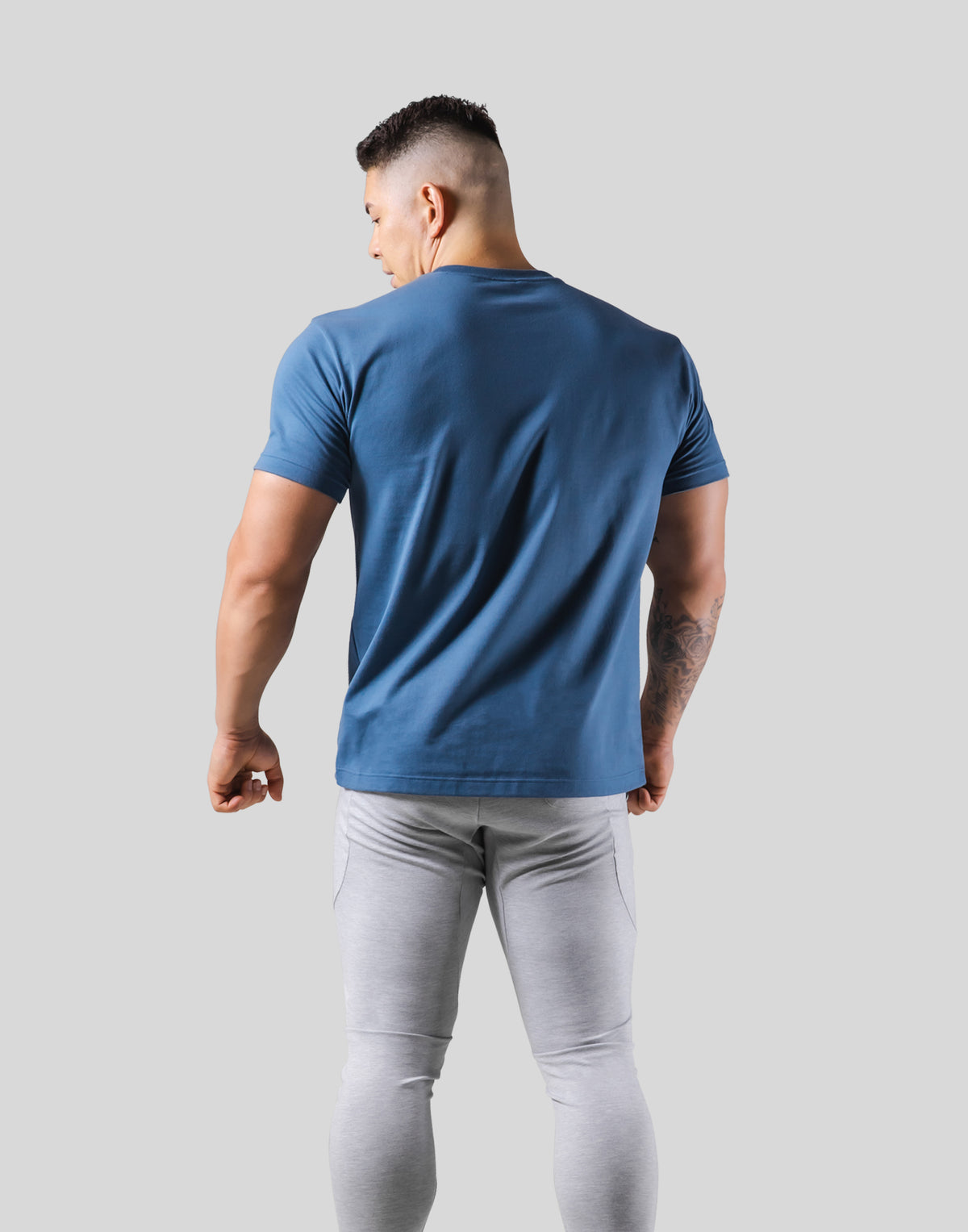 LÝFT Standard T-Shirt - L.Navy
