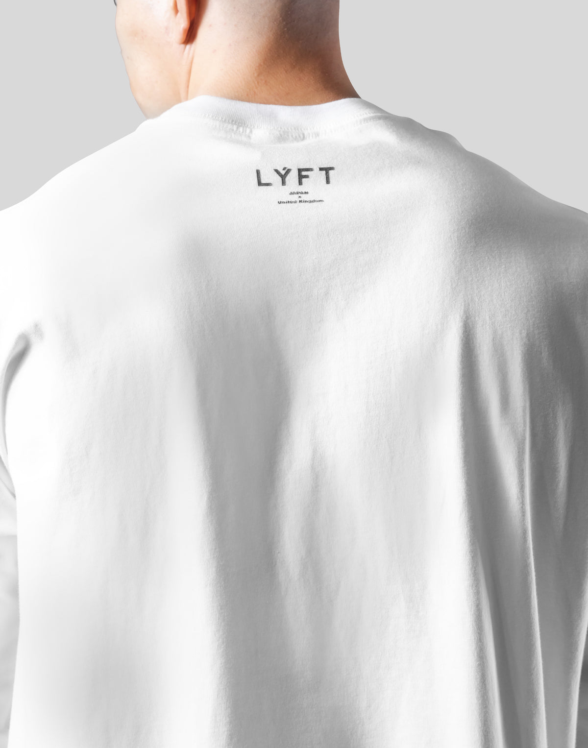 LÝFT CLUB Long T-Shirt - White