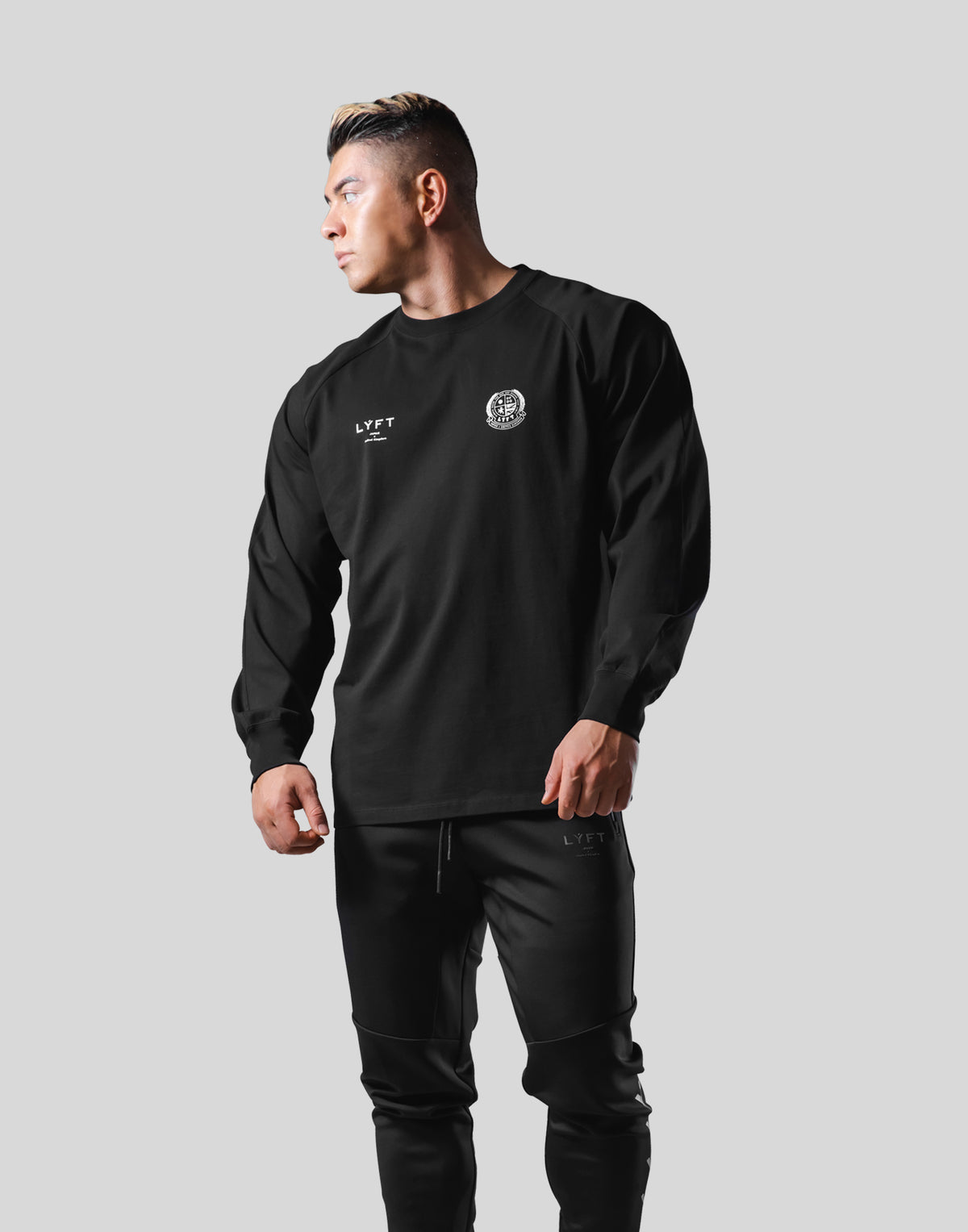 Emblem Raglan Long T-Shirt - Black