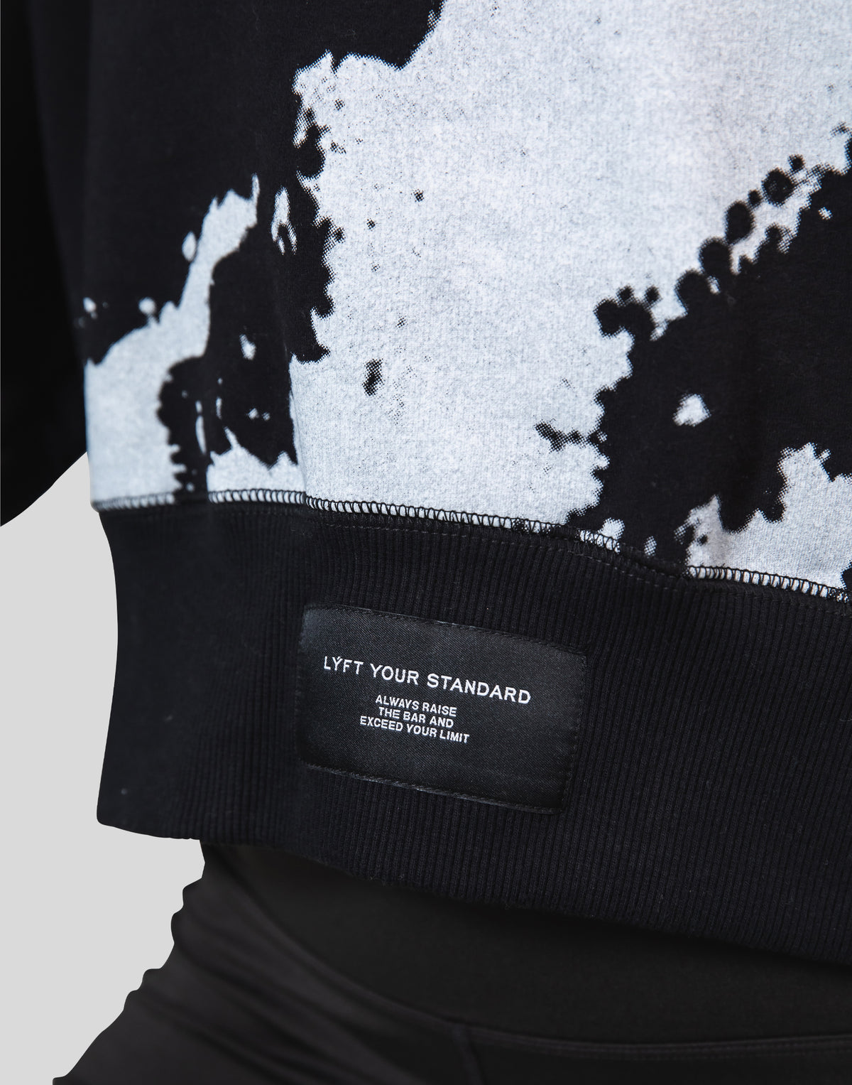 Splash Cropped Crewneck Sweat - Black