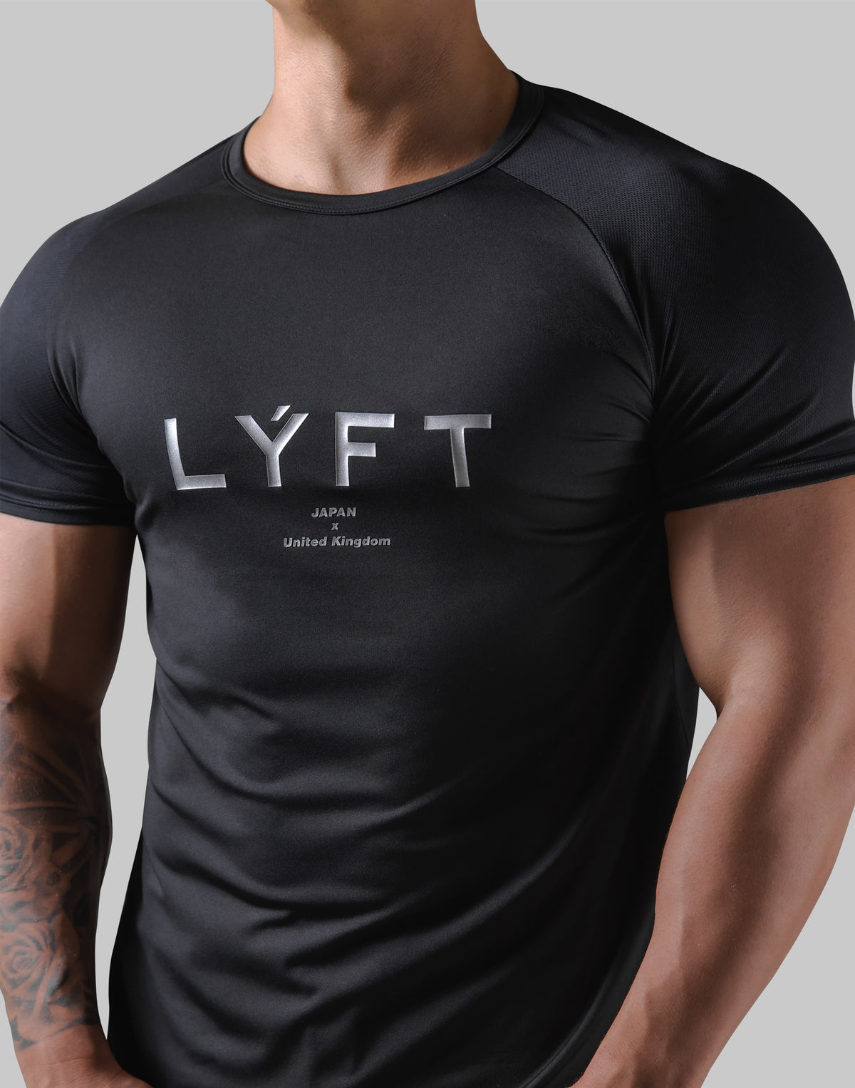 Combi Mesh Training T-Shirt v4 - Black