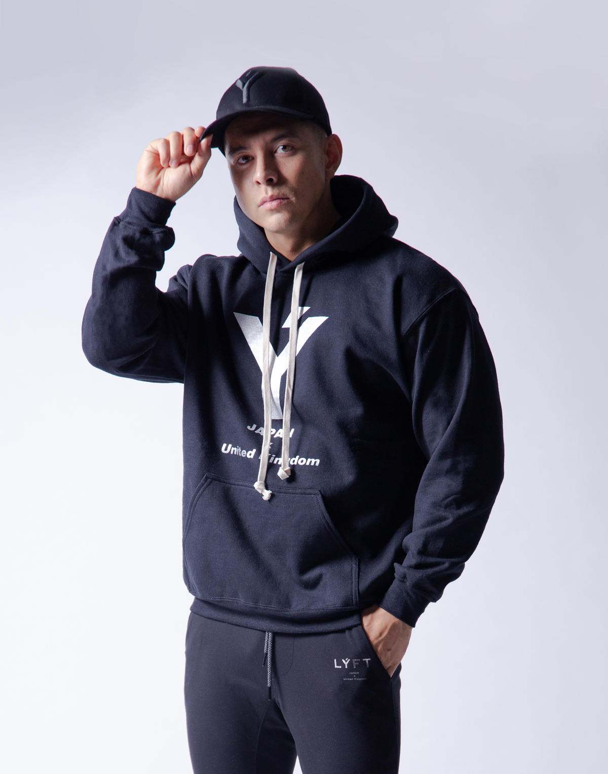 Ý Sweat Pullover - Black