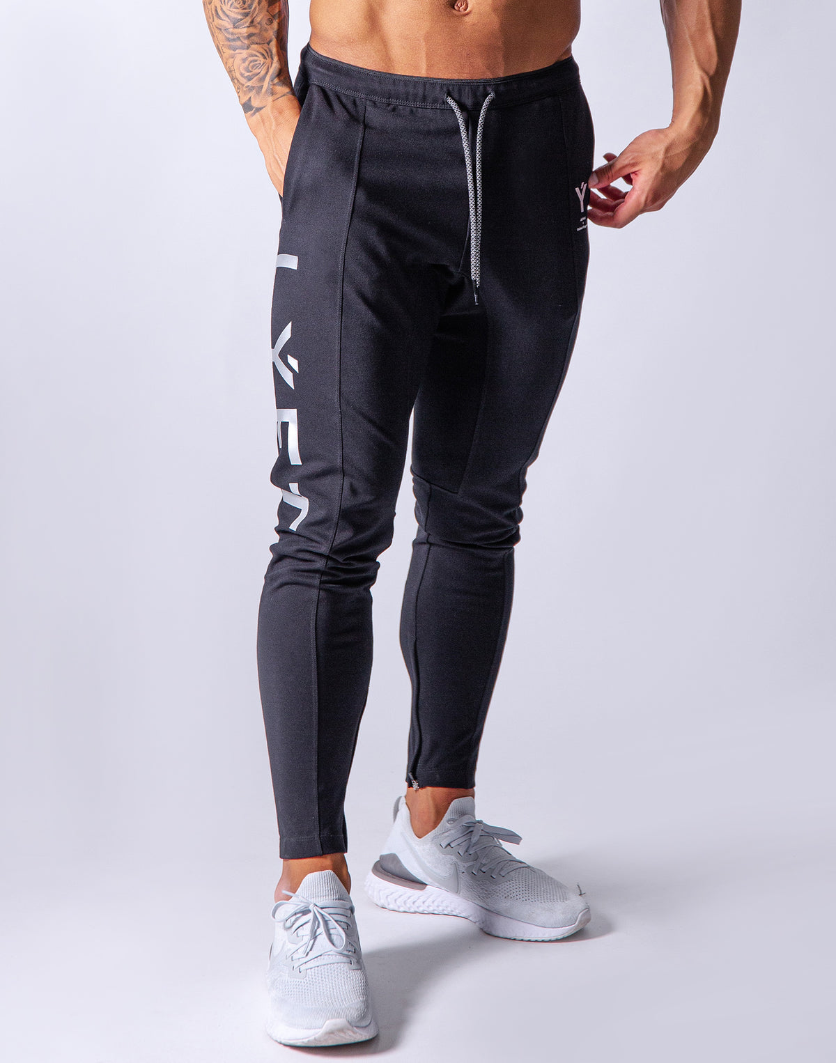 Side LÝFT Logo Pants - Black