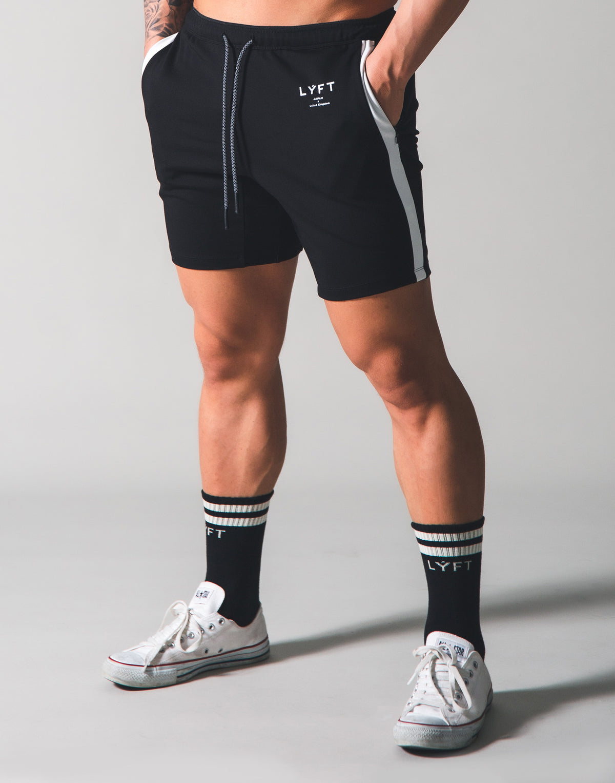 One Line Half Pants - Black