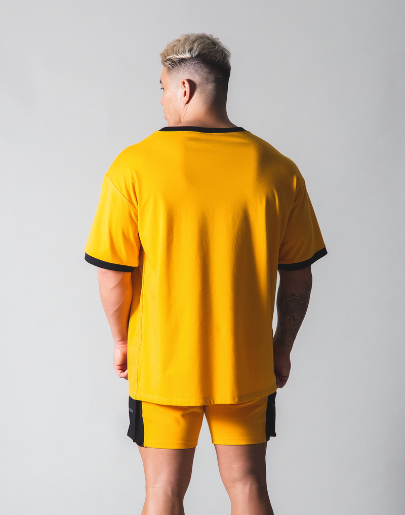 LÝFT Neck Logo Big T-shirt- Yellow