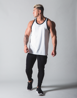LÝFT Standard Fit Tanktop Rear Wappen - White