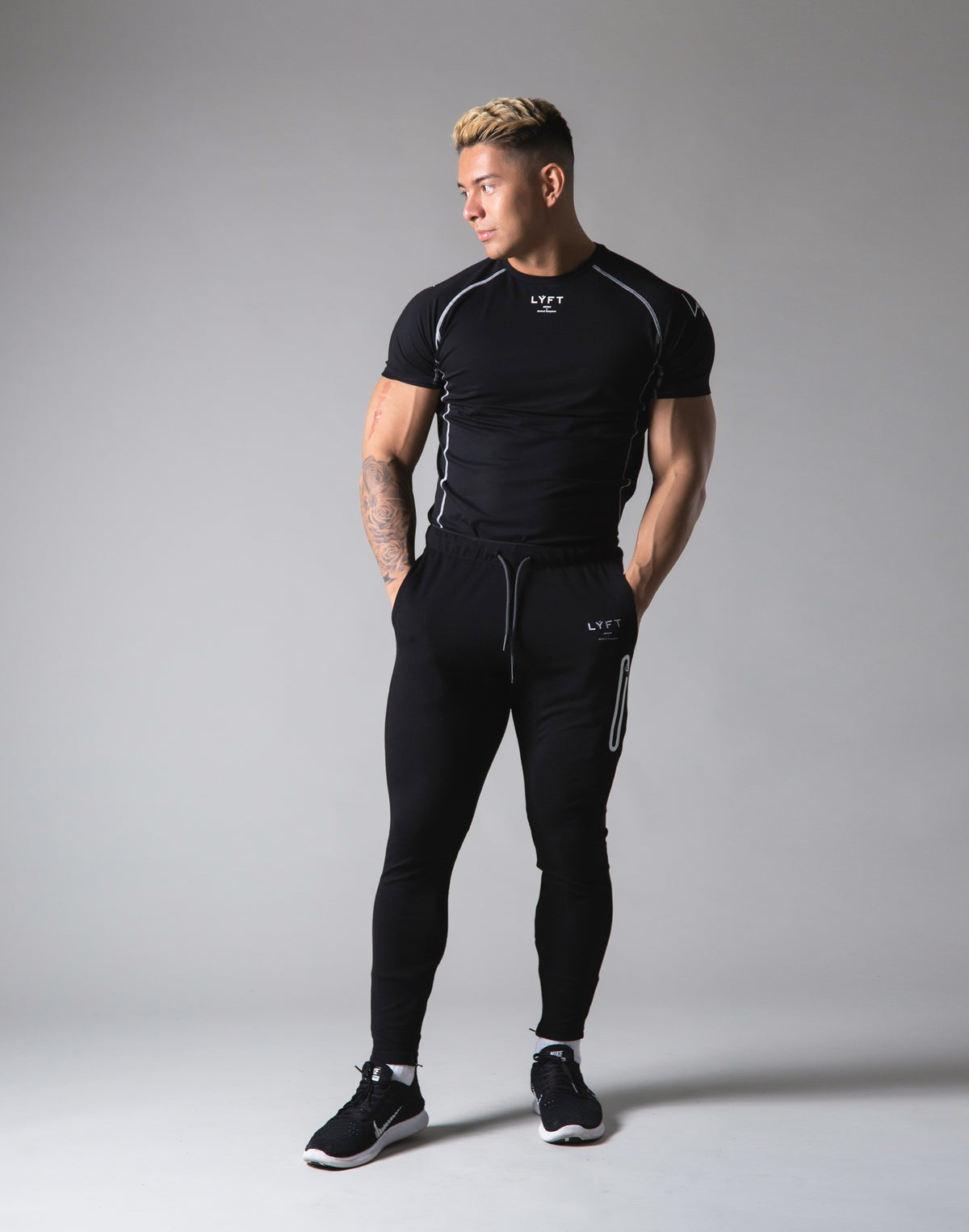 Script Logo Stretch Slim Fit T-Shirt - Black