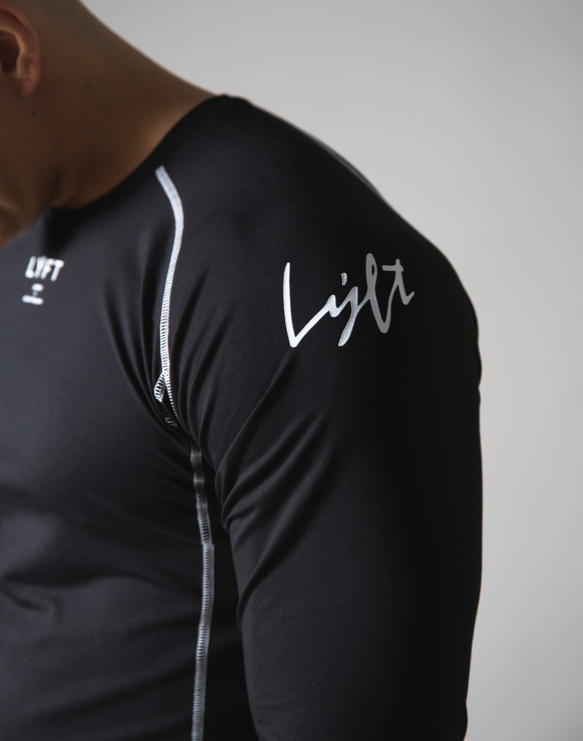 Script Logo Slim Fit Long Sleeve T-Shirt - Black