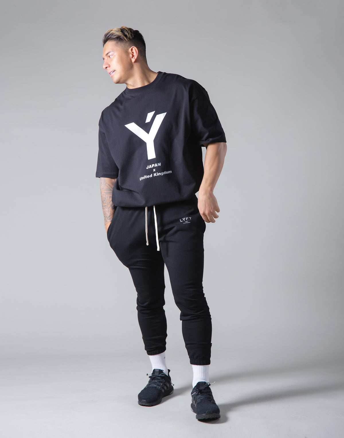 Big Y Logo Big T-Sirt "Wide Body" - Black