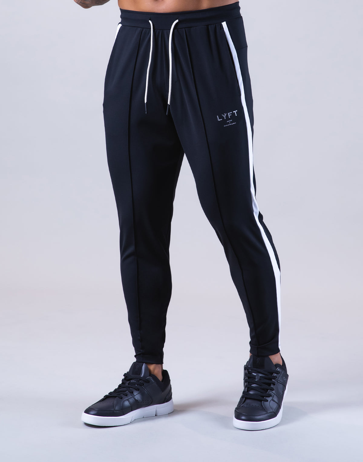 One Line Stretch Pleats Pants - Black