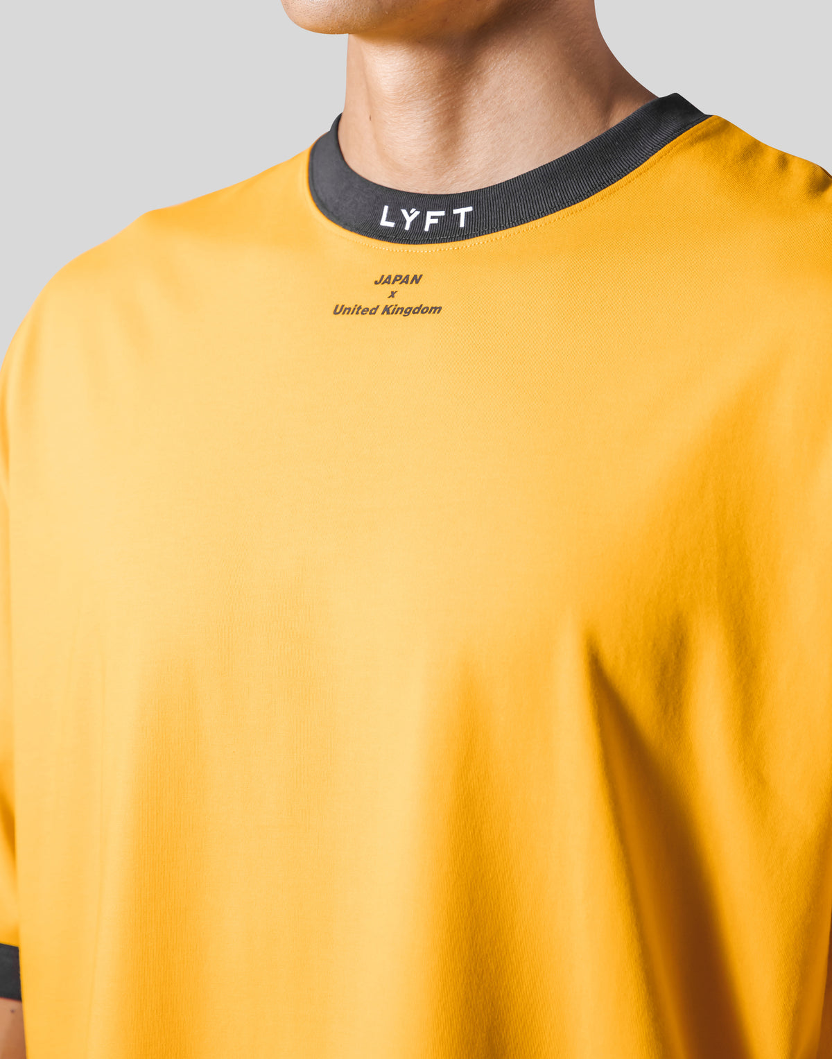 Neck Logo Big T-Shirt 2 - Yellow