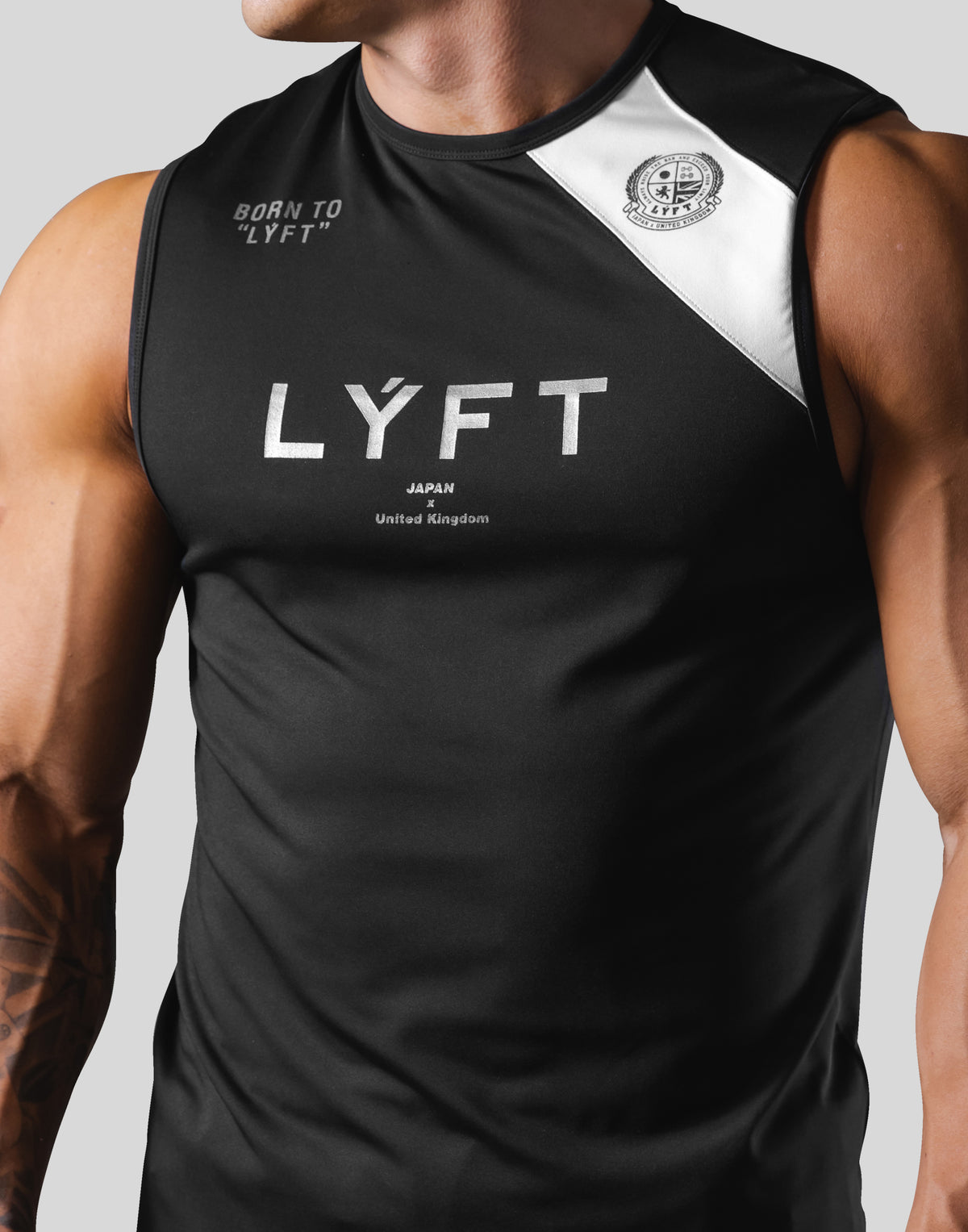 Shoulder Pattern Emblem No Sleeve - Black