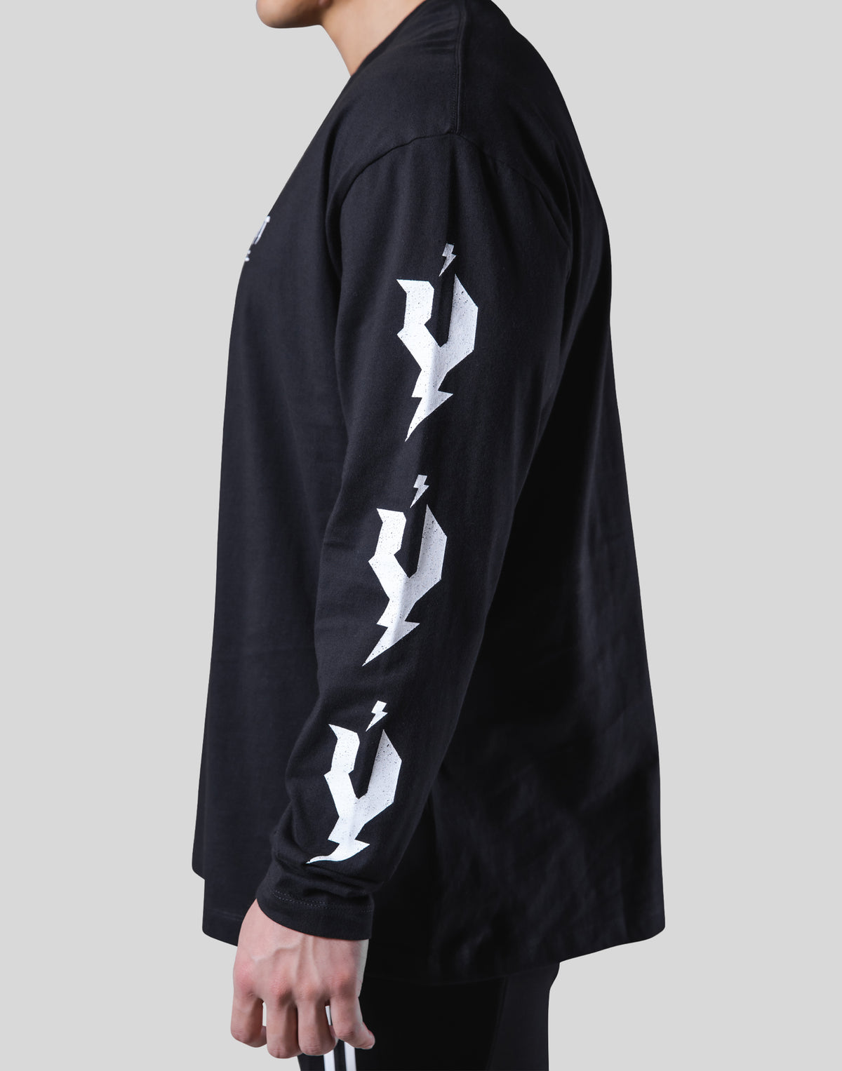 Thunder Y Sleeve Long T-Shirt - Black