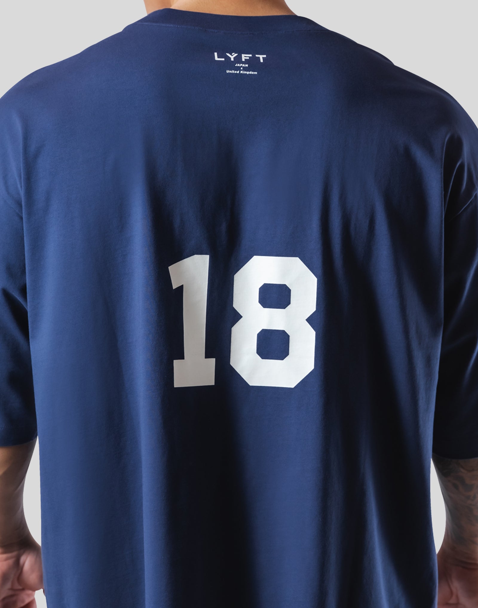 18 Logo Extra Big T-Shirt - Navy – LÝFT