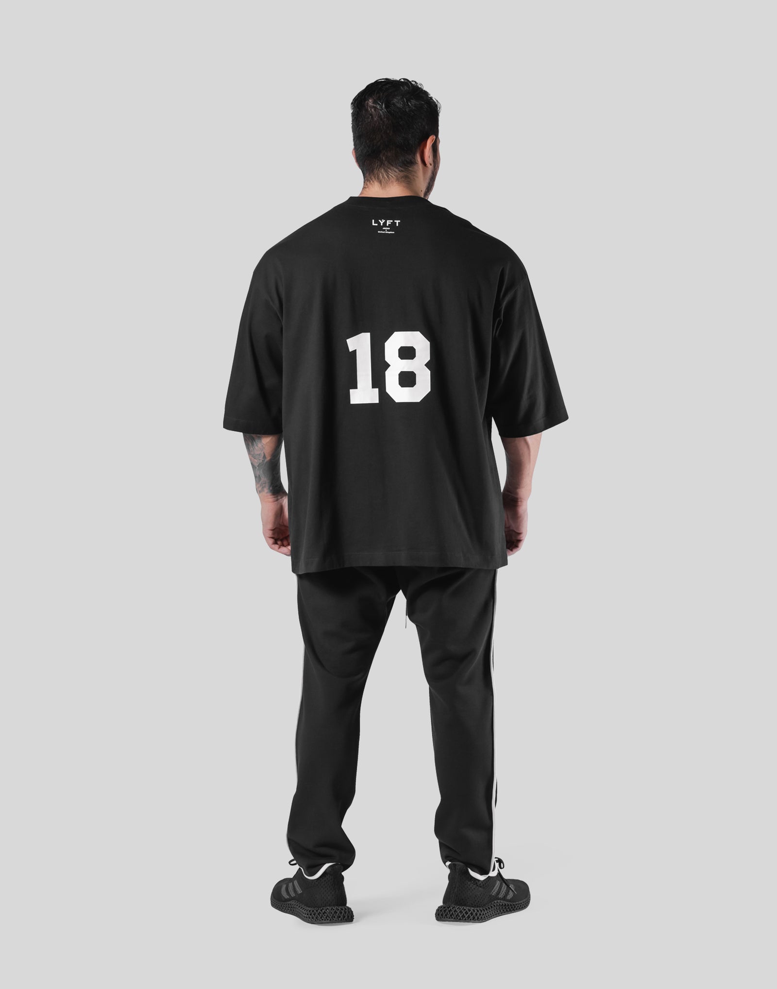 18 Logo Extra Big T-Shirt - Black – LÝFT