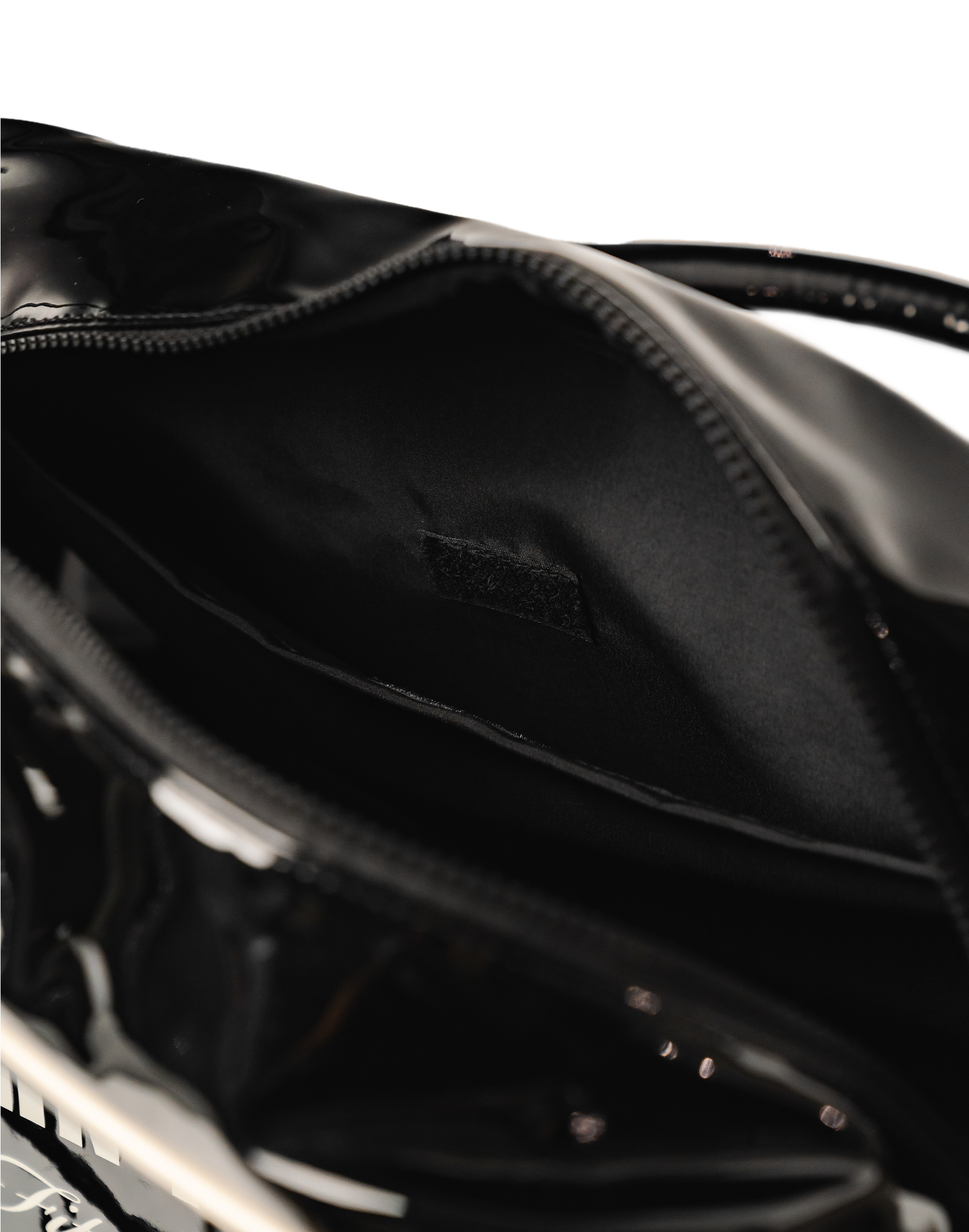 Born To LÝFT Enamel Grip Bag - Clear Black Born To LÝFT Enamel Grip Bag - Clear Black