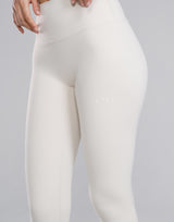 LÝFT Logo Capri Leggings - Ivory