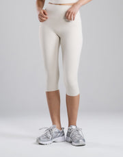 LÝFT Logo Capri Leggings - Ivory