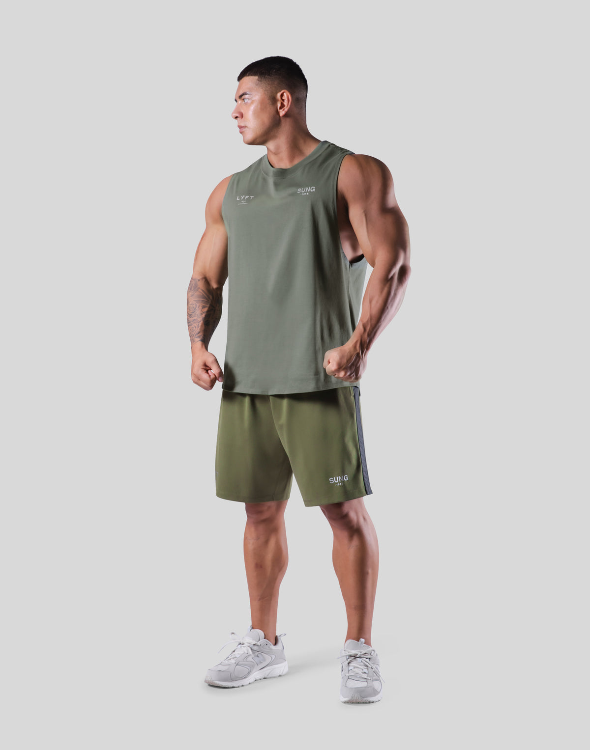 LÝFT x EVERLAST x SUNG Loose Fit Tanktop - Olive