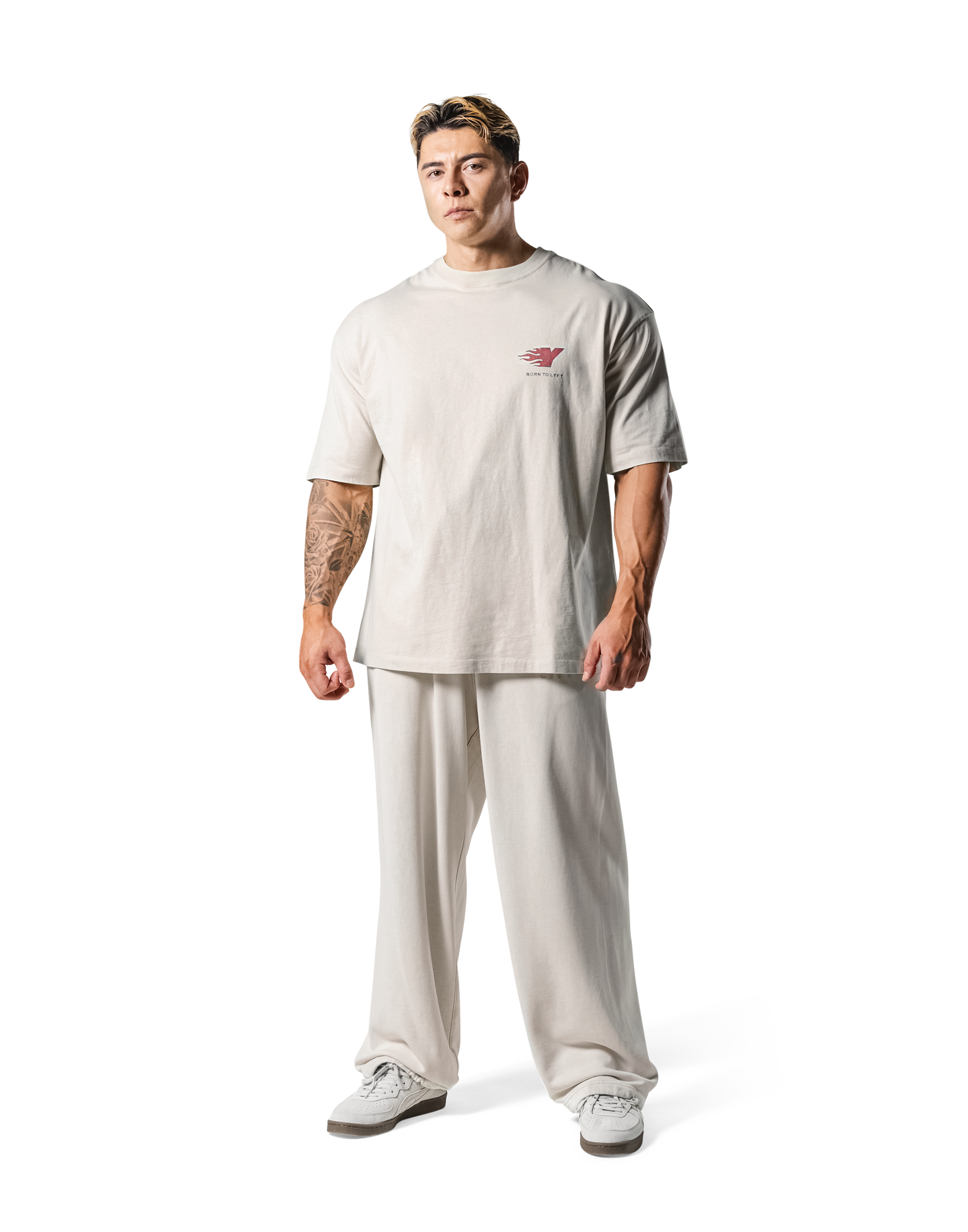 Training Club Logo Big T-Shirt - Ivory – LÝFT