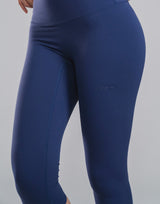 LÝFT Logo Capri Leggings - Navy