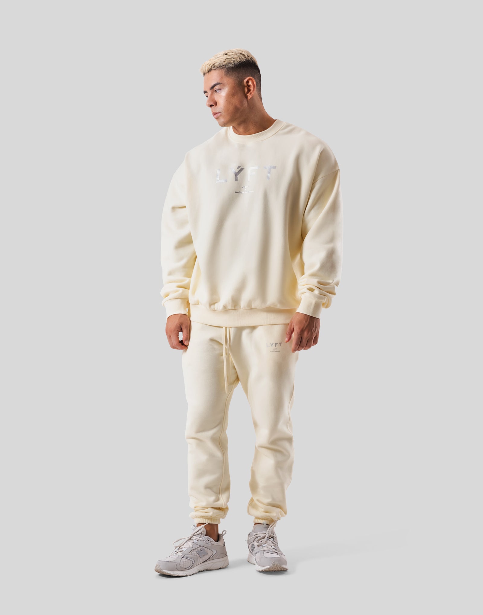 LÝFT Oversize Crew Neck Sweat - Ivory
