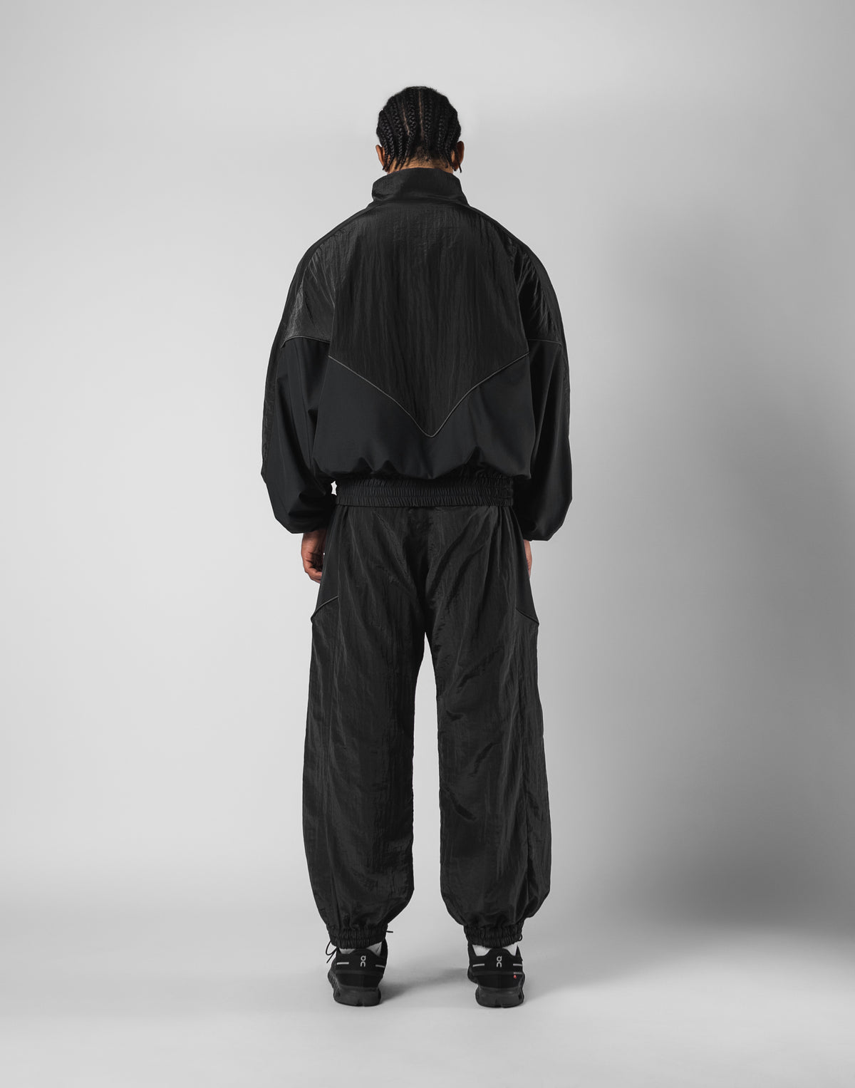 V-Form Oversize Track Jacket - Black