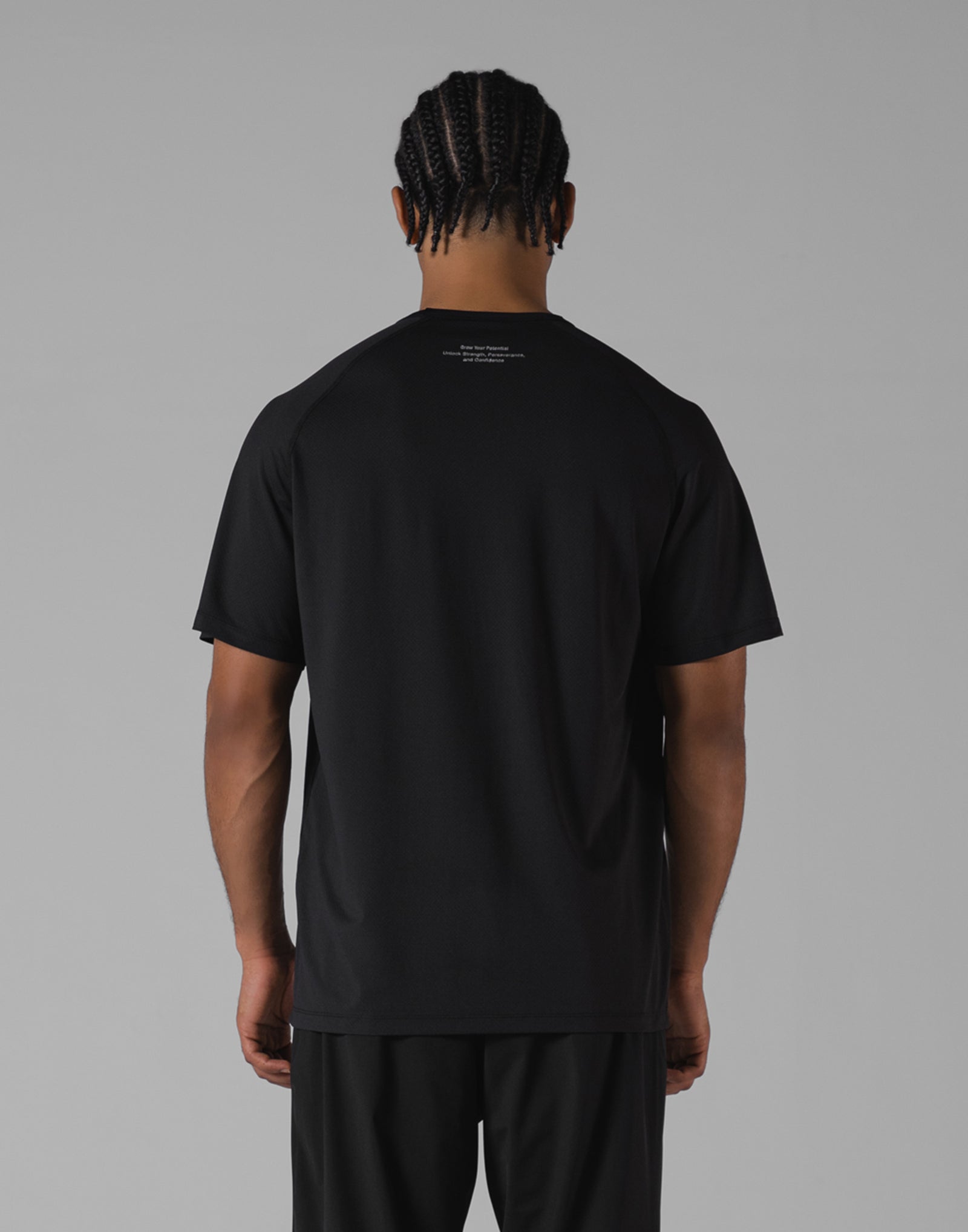 LÝFT Athletic Mesh Raglan Sleeve T-Shirt - Black
